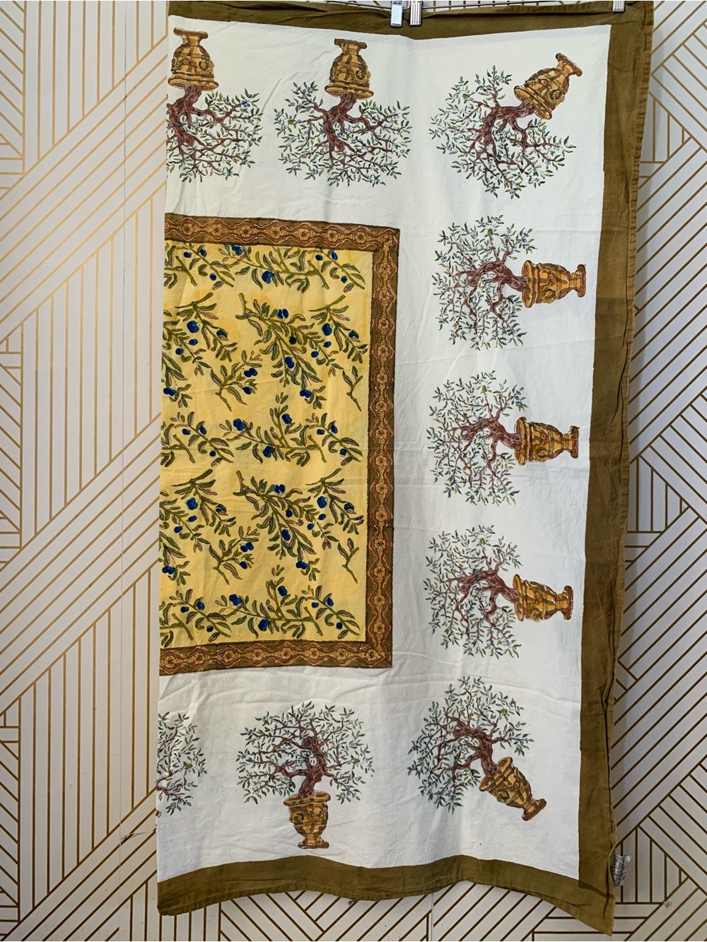 Couleur Nature Bruno Lamy French Country Tablecloth Olives 59” x 59”
100% Cotton